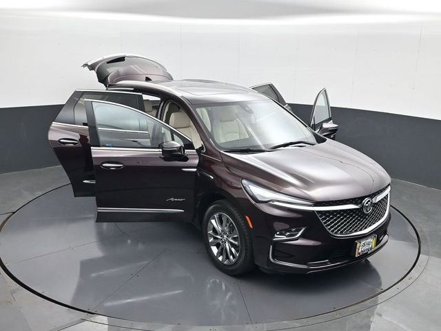 Used 2023 Buick Enclave Avenir w/ Avenir Technology Package image 30