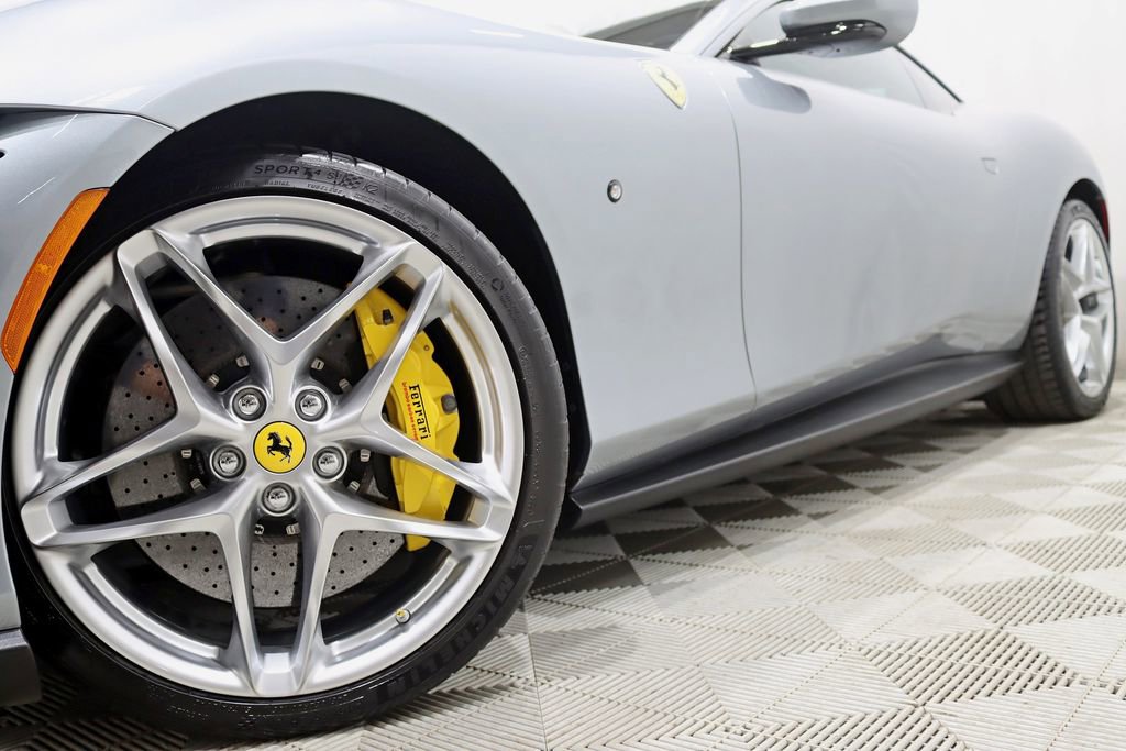Used 2022 Ferrari Roma RWD image 6
