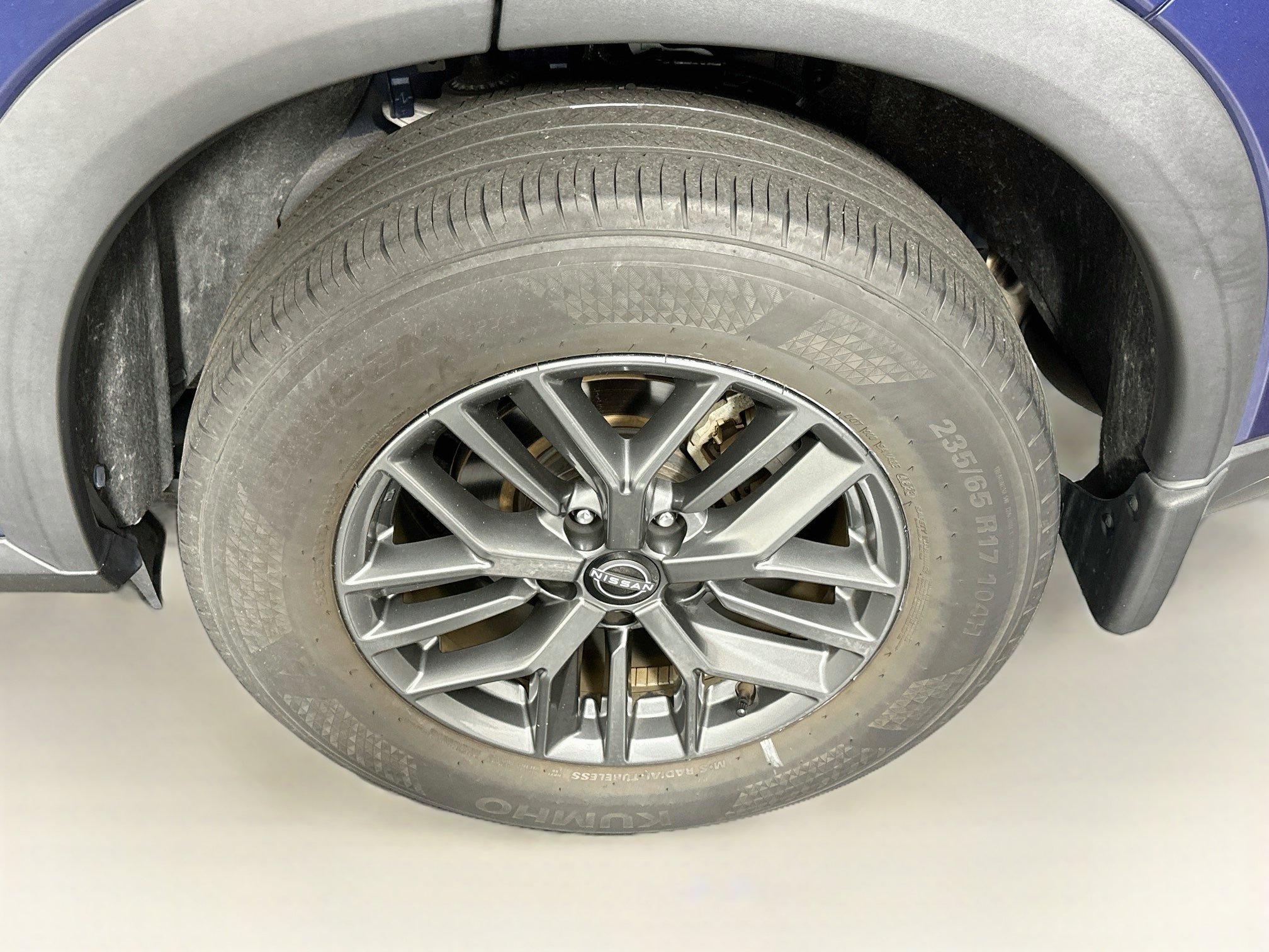 Used 2023 Nissan Rogue S FWD image 11