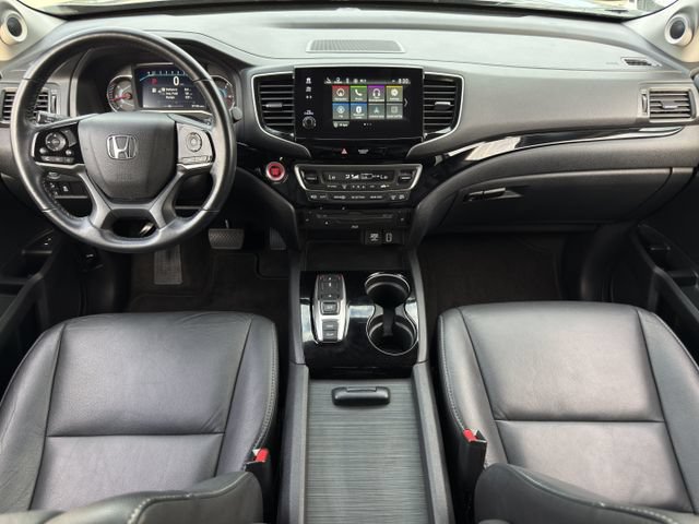 Used 2022 Honda Pilot Touring image 11
