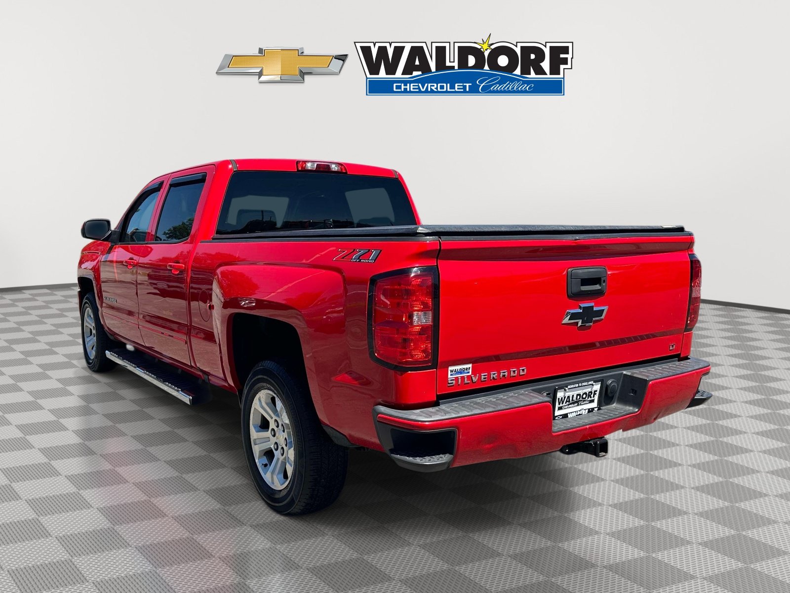 Used 2018 Chevrolet Silverado 1500 LT w/ All Star Edition AWD/4WD image 4