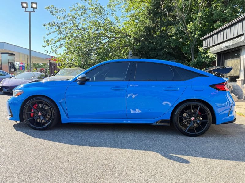 Used 2023 Honda Civic Type R image 9