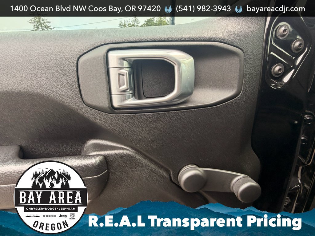 Used 2022 Jeep Wrangler Unlimited Sport AWD/4WD image 12