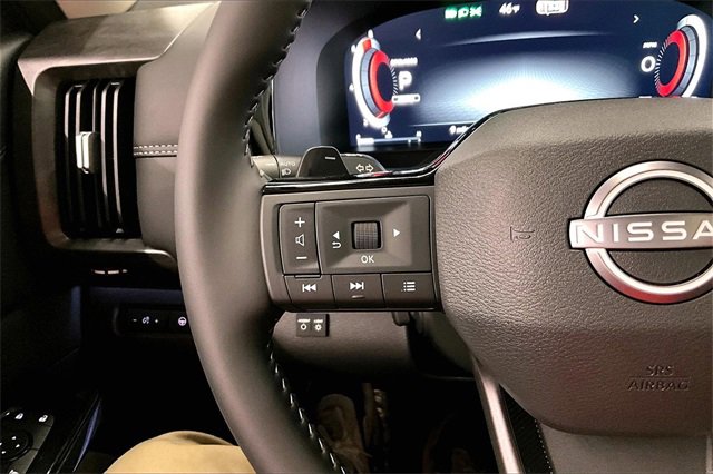 New 2026 Nissan Pathfinder Platinum image 22