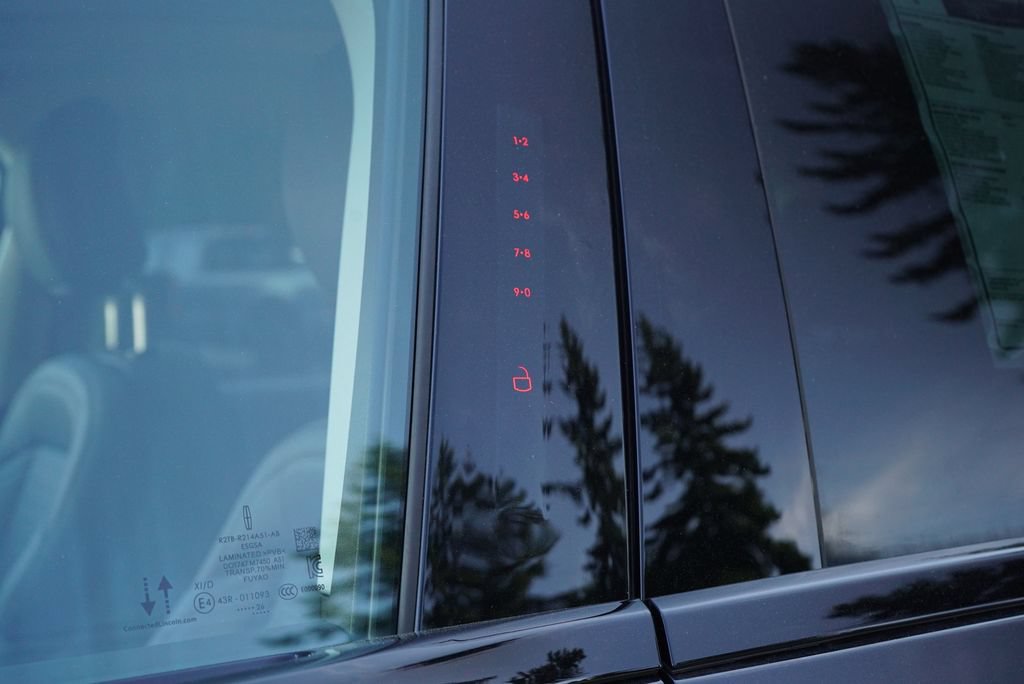 New 2026 Lincoln Nautilus Reserve AWD/4WD image 36