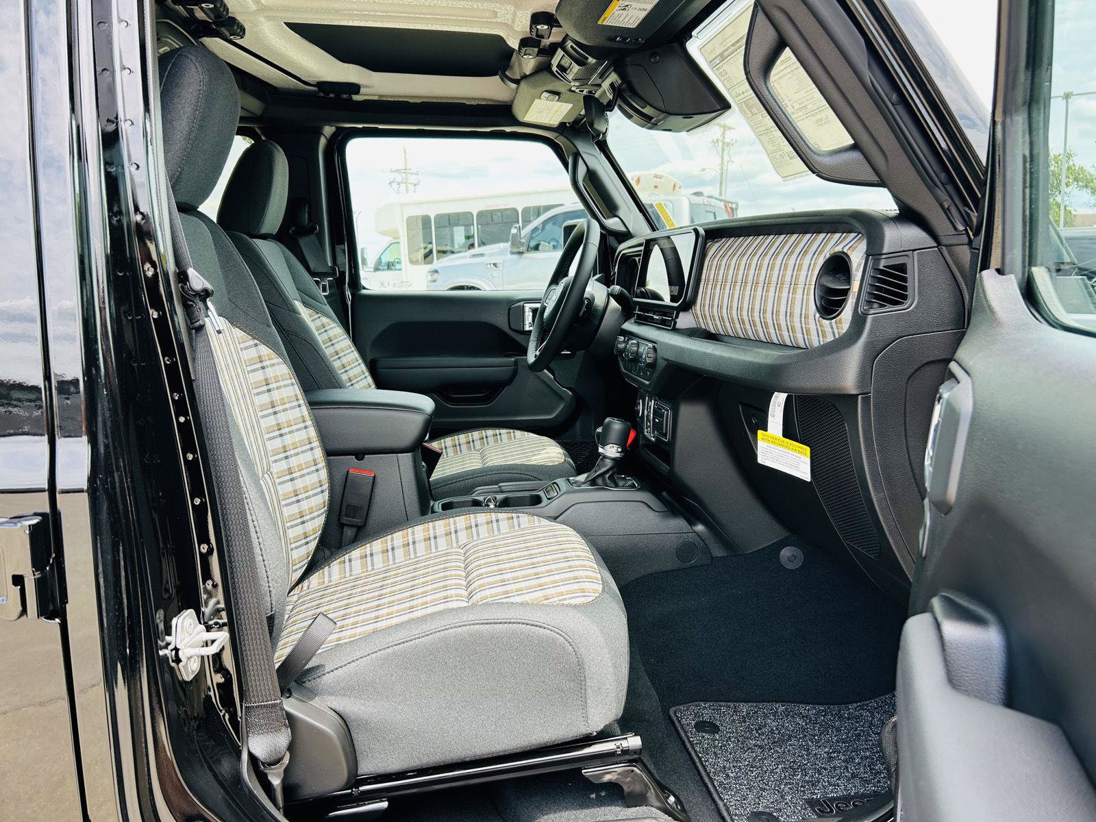New 2026 Jeep Wrangler Unlimited Sport AWD/4WD image 30
