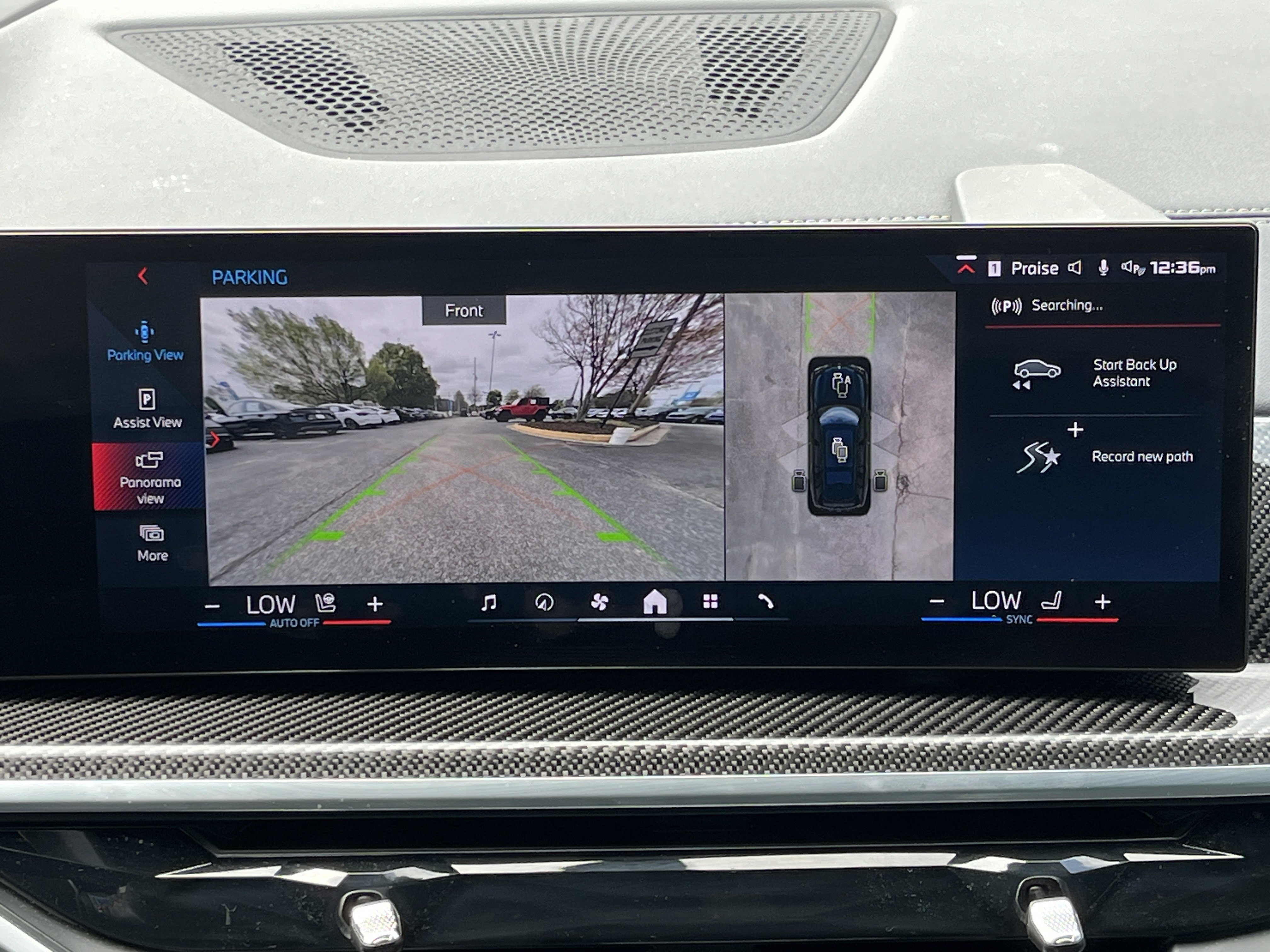 Used 2025 BMW X7 M60i w/ Executive Package image 4