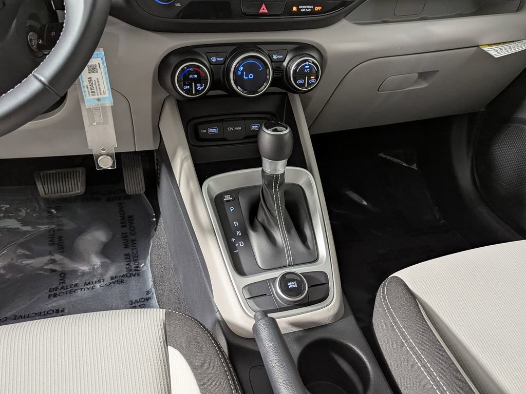 Used 2022 Hyundai Venue SEL w/ Cargo Package FWD image 10