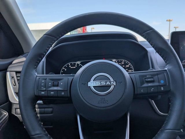 Used 2024 Nissan Rogue SV w/ SV Premium Package image 27