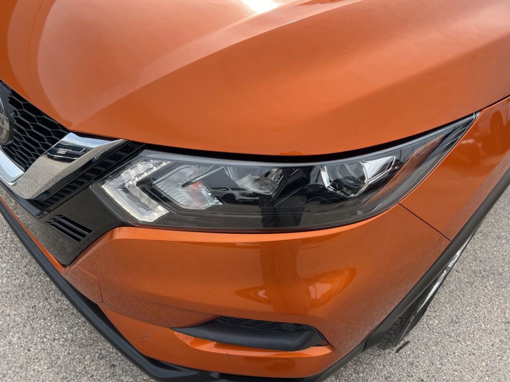 Used 2020 Nissan Rogue Sport SV w/ All-Weather Package image 28