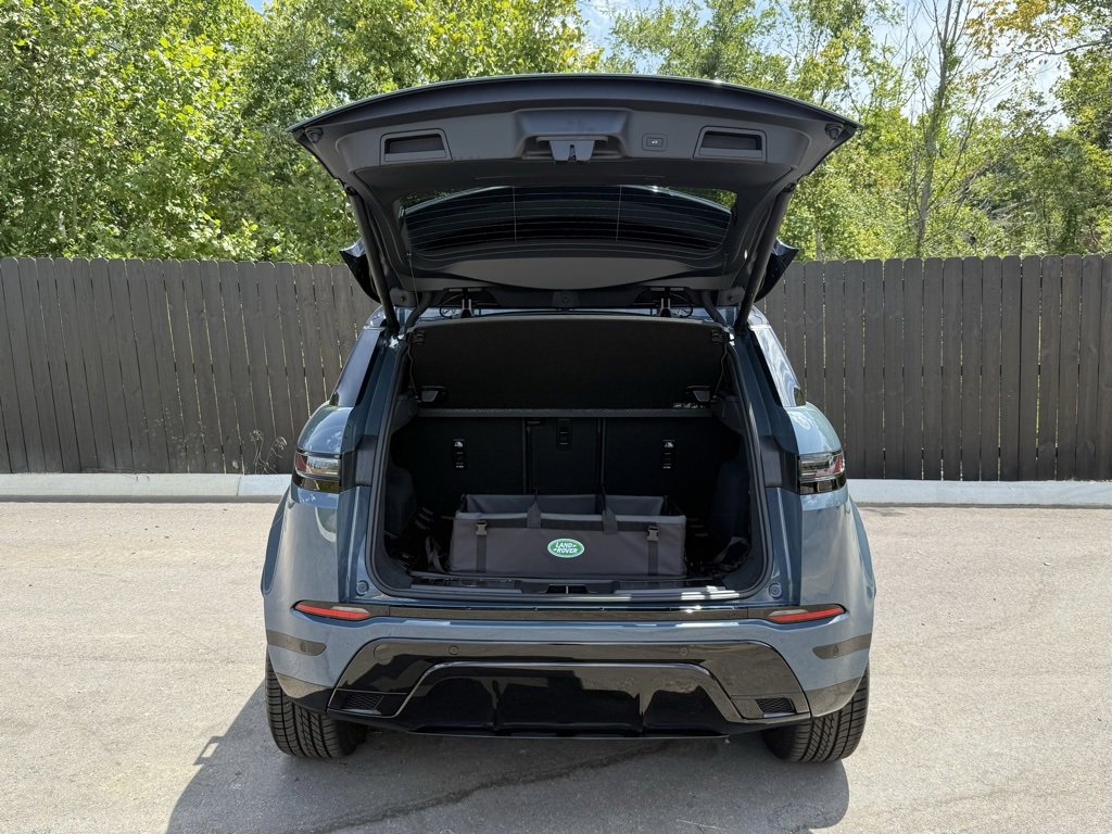 New 2026 Land Rover Range Rover Evoque Dynamic SE image 5