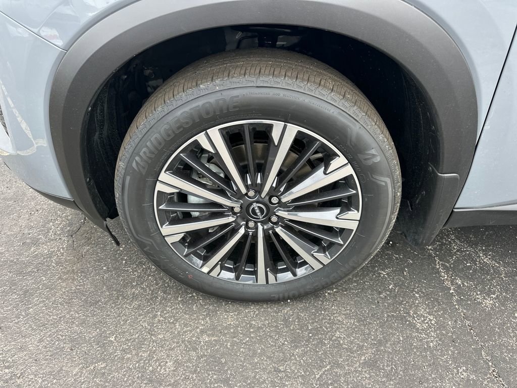 New 2026 Nissan Pathfinder Platinum AWD/4WD image 38