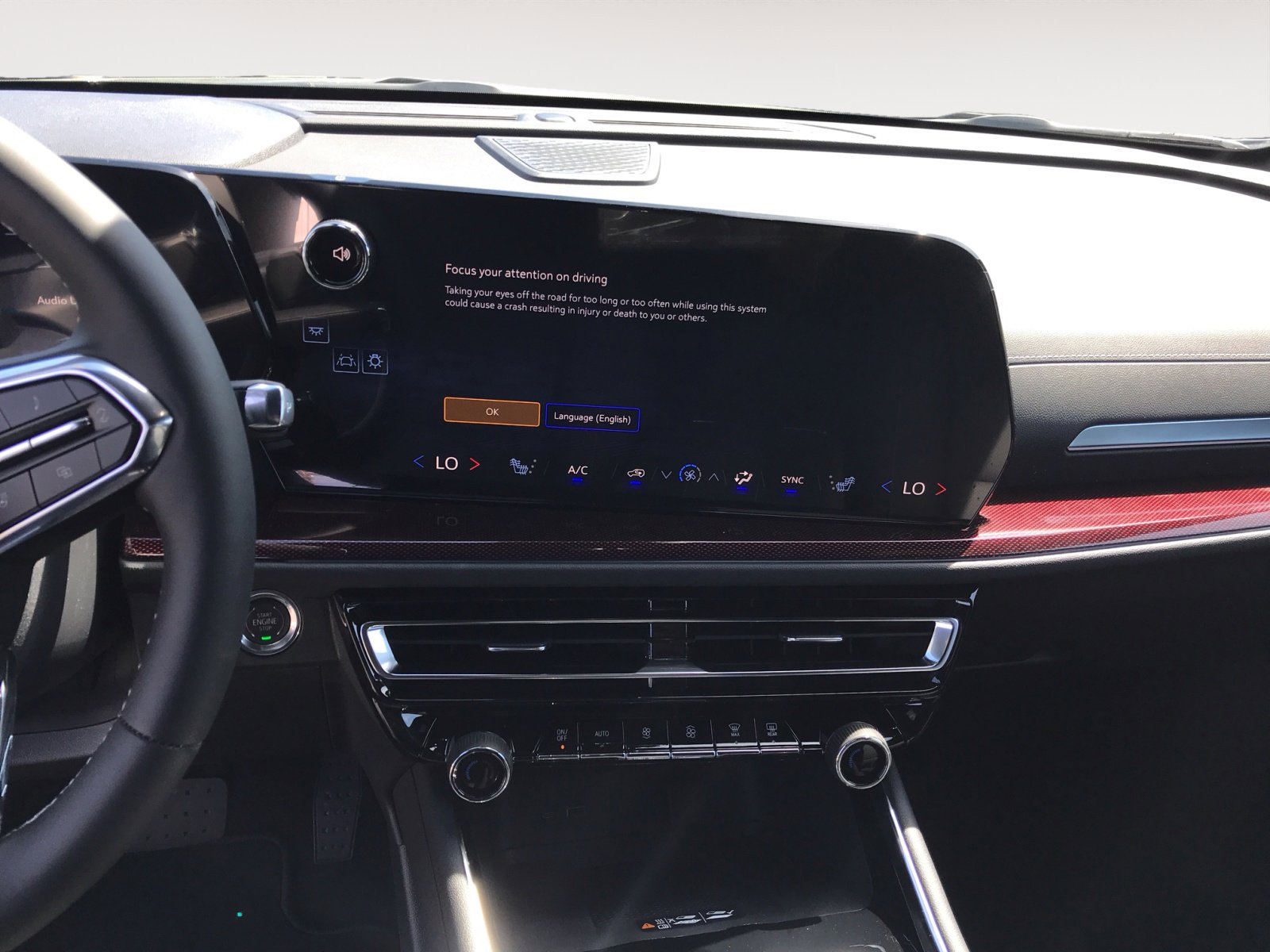 New 2025 Chevrolet Traverse Z71 w/ Enhanced Driving Package image 10