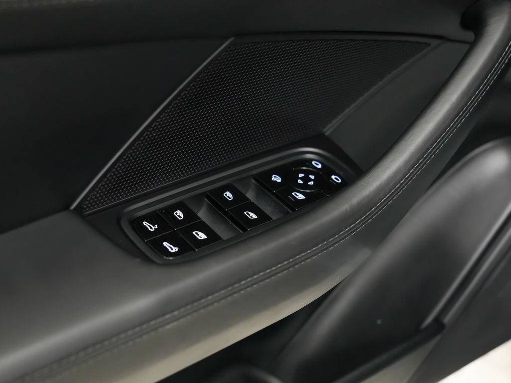Certified 2018 Porsche Panamera 4S AWD/4WD image 22