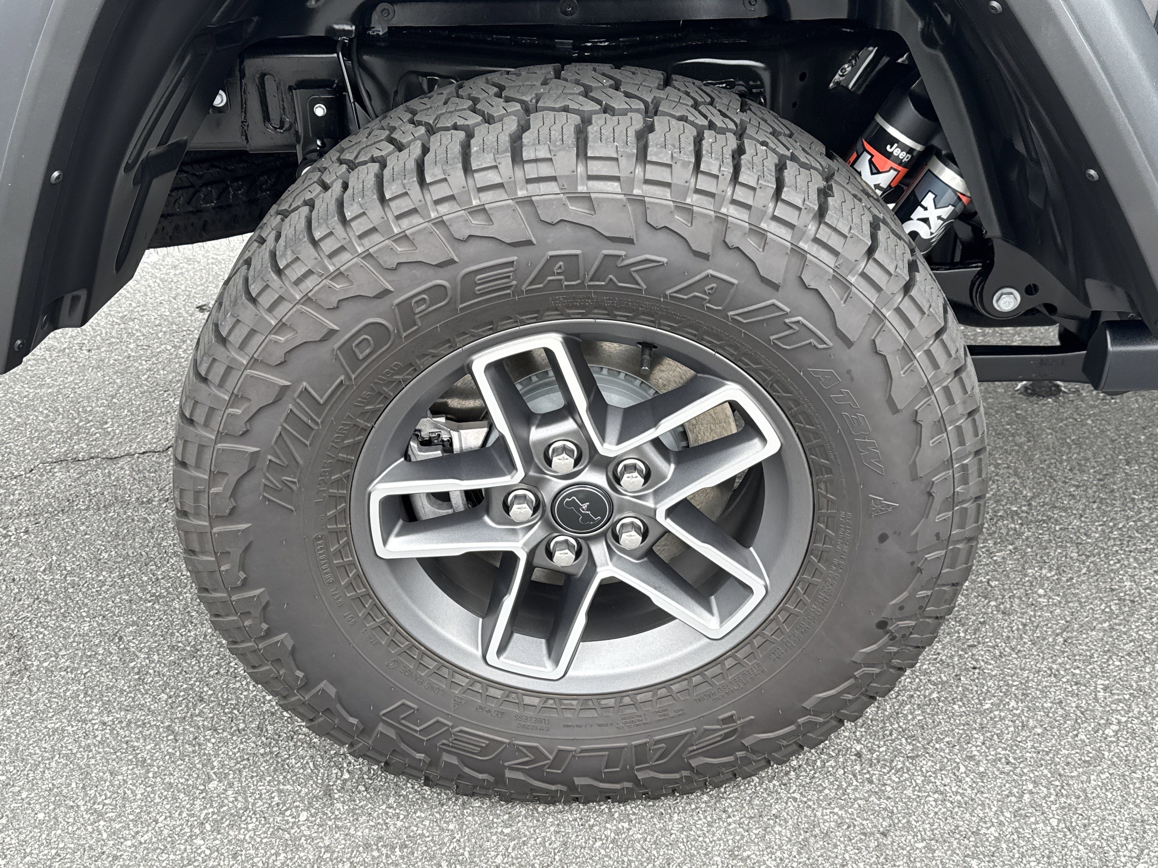 Used 2025 Jeep Gladiator Mojave w/ Convenience Group image 21