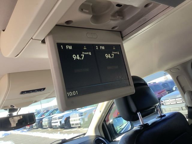 Used 2014 Chrysler Town & Country Touring-L w/ Driver Convenience Group image 35