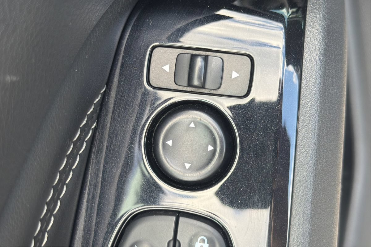 Used 2021 Nissan Altima 2.5 SV FWD image 37