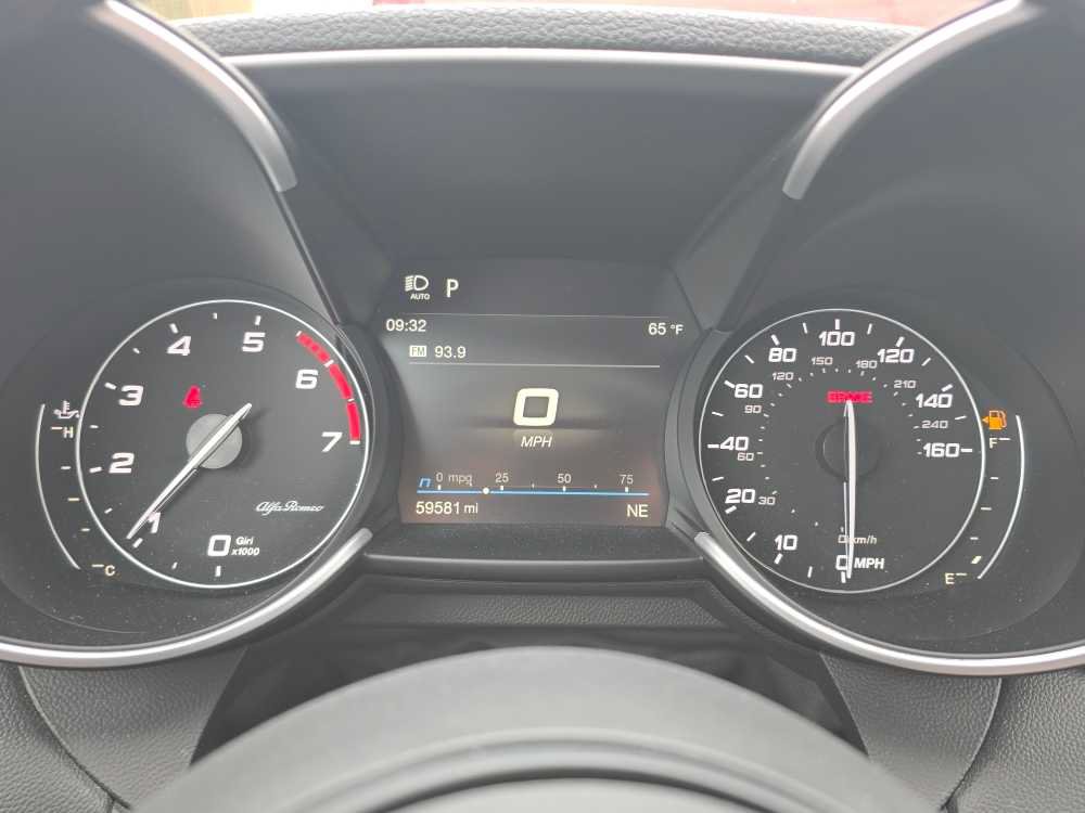 Used 2020 Alfa Romeo Giulia Ti Sport w/ Quick Order Package 22S Sport AWD/4WD image 7