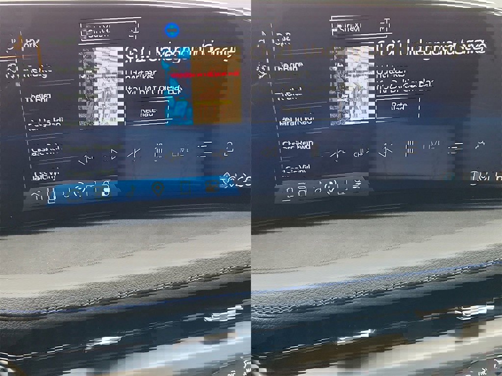 Certified 2024 Cadillac XT4 Sport image 12