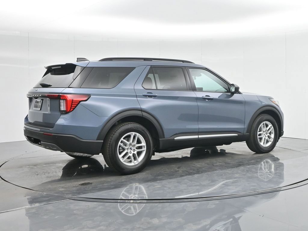 New 2025 Ford Explorer Active w/ Active Comfort Package image 11