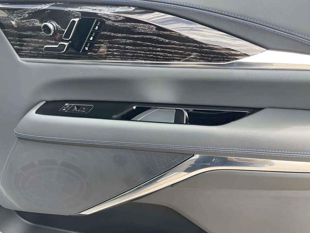 New 2025 Cadillac Escalade IQ Luxury 1 image 18