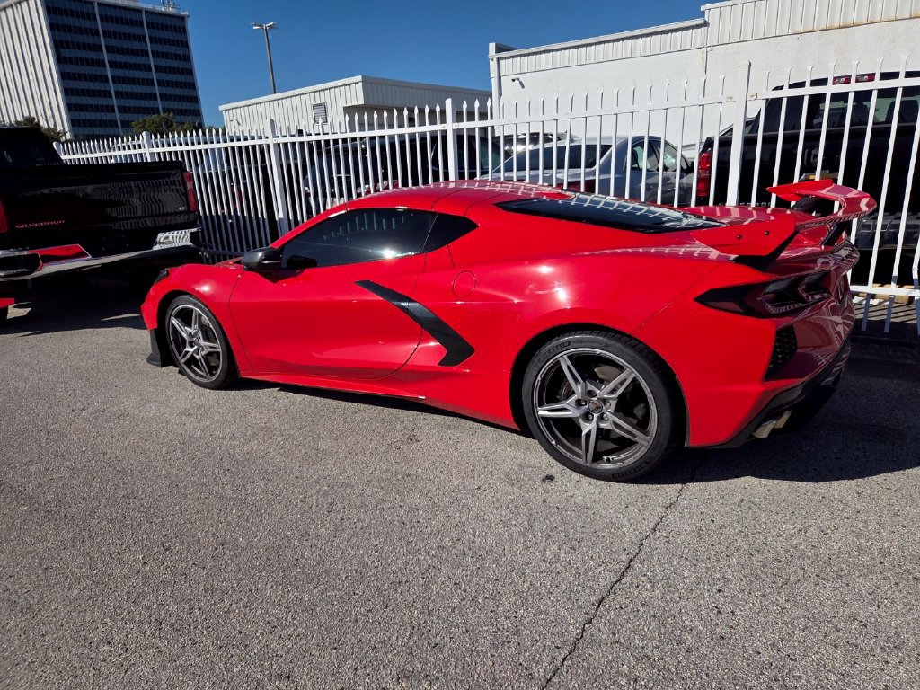 Used 2021 Chevrolet Corvette Stingray Premium Cpe w/ Z51 Performance Package RWD image 5