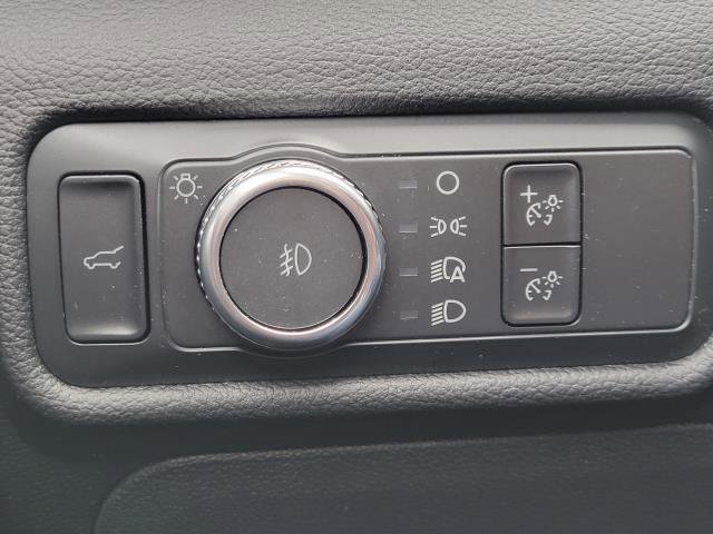 Used 2022 Ford Explorer Limited w/ Equipment Group 301A image 10