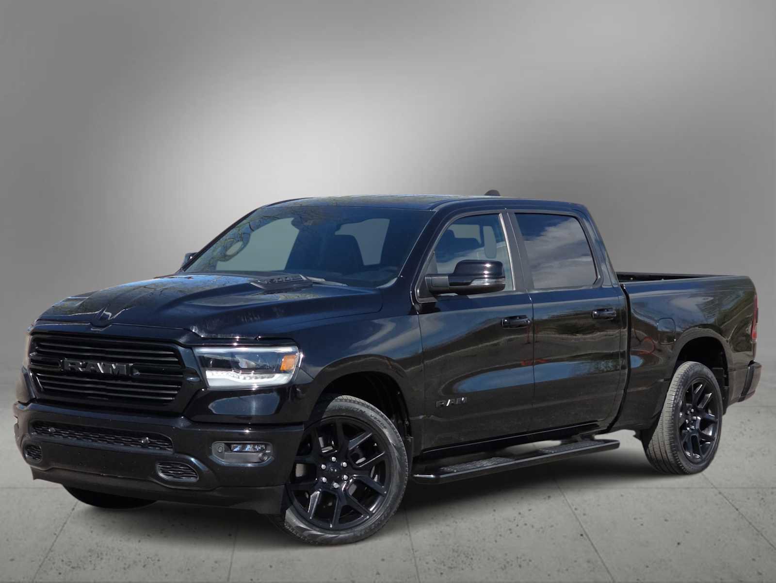 Used 2023 RAM 1500 Laramie image 1