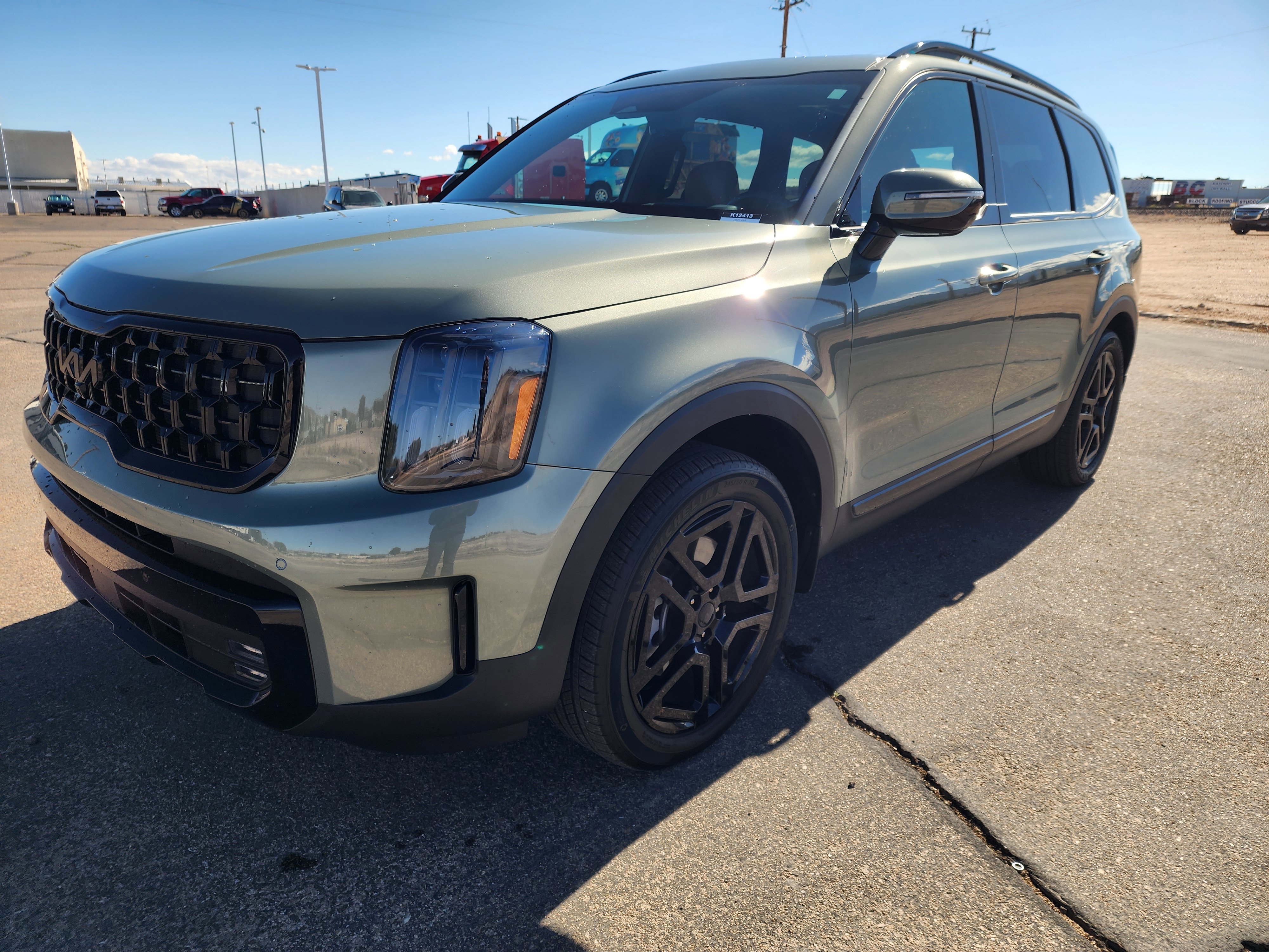 Used 2025 Kia Telluride SX Prestige X-Line AWD/4WD image 3