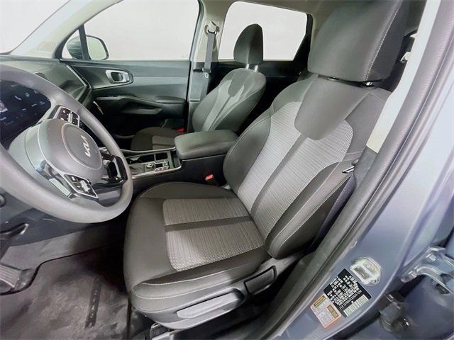 Used 2025 Kia Sorento LX image 20