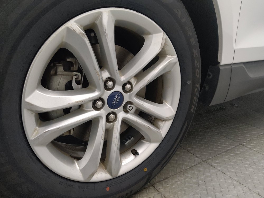 Used 2019 Ford Edge SEL w/ Equipment Group 201A FWD image 31
