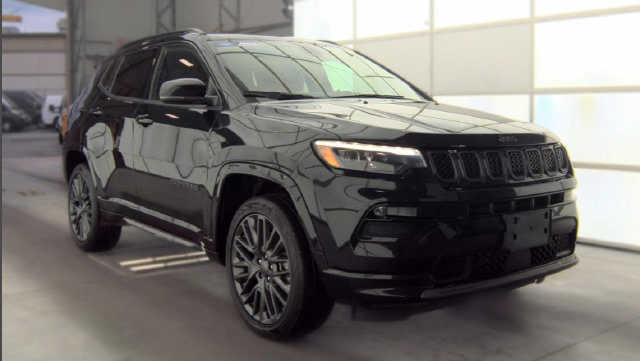 Used 2023 Jeep Compass High Altitude AWD/4WD image 4