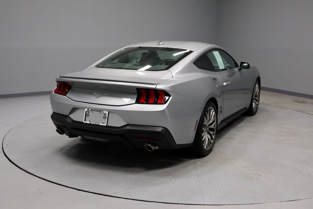 Used 2025 Ford Mustang Premium RWD image 12