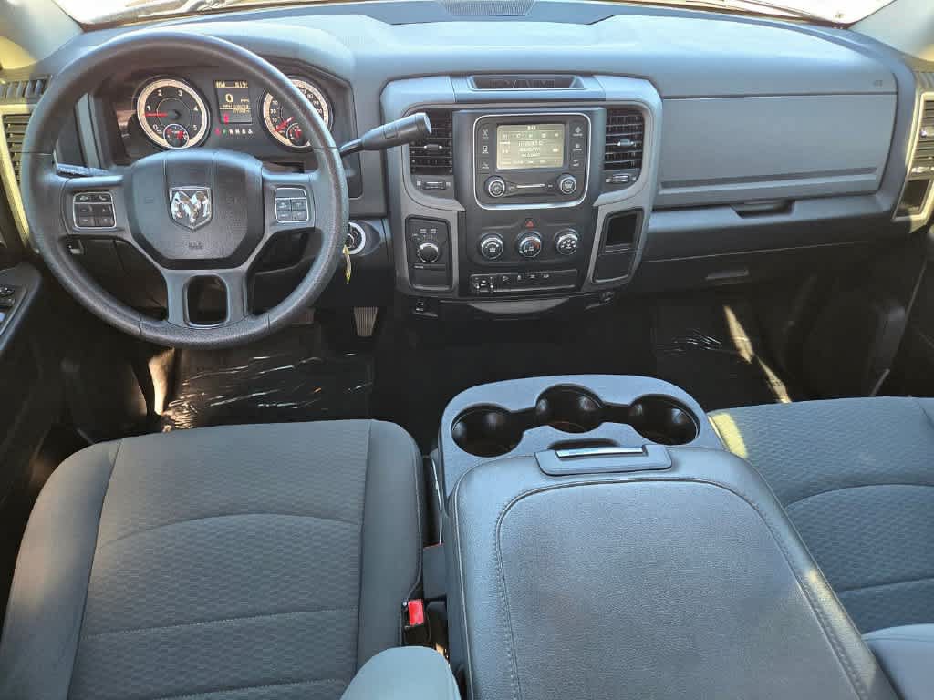 Used 2018 RAM 2500 Tradesman w/ Chrome Appearance Group AWD/4WD image 9
