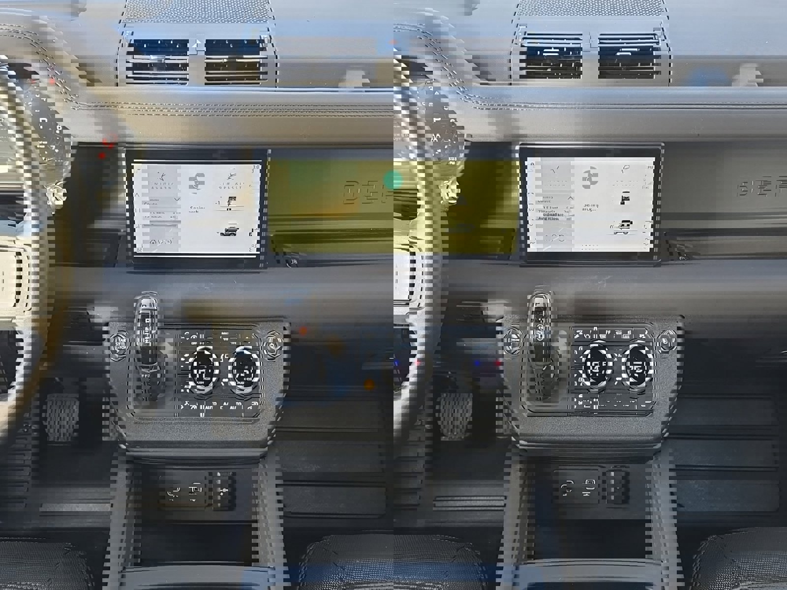 Certified 2024 Land Rover Defender 110 X-Dynamic SE image 16