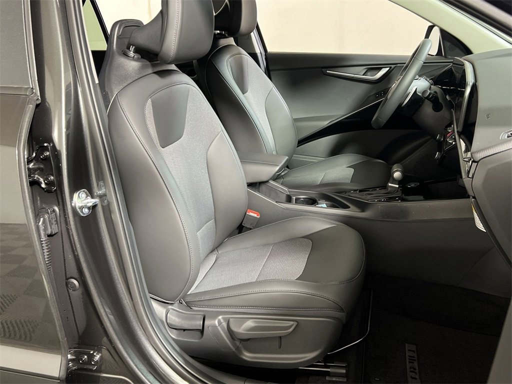 New 2026 Kia Niro EX image 25