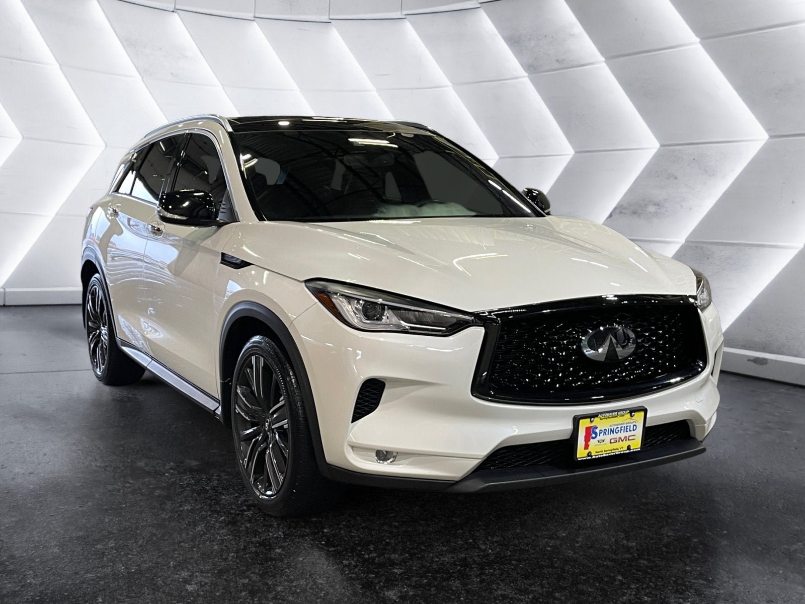 Used 2022 INFINITI QX50 Luxe w/ Appearance Package AWD/4WD image 8