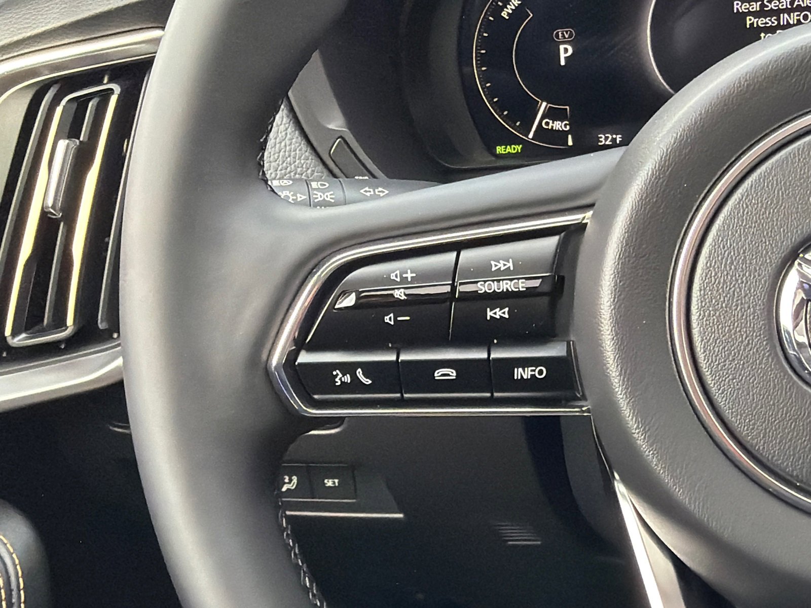 New 2026 MAZDA CX-90 Plug-In Hybrid w/ Preferred image 24