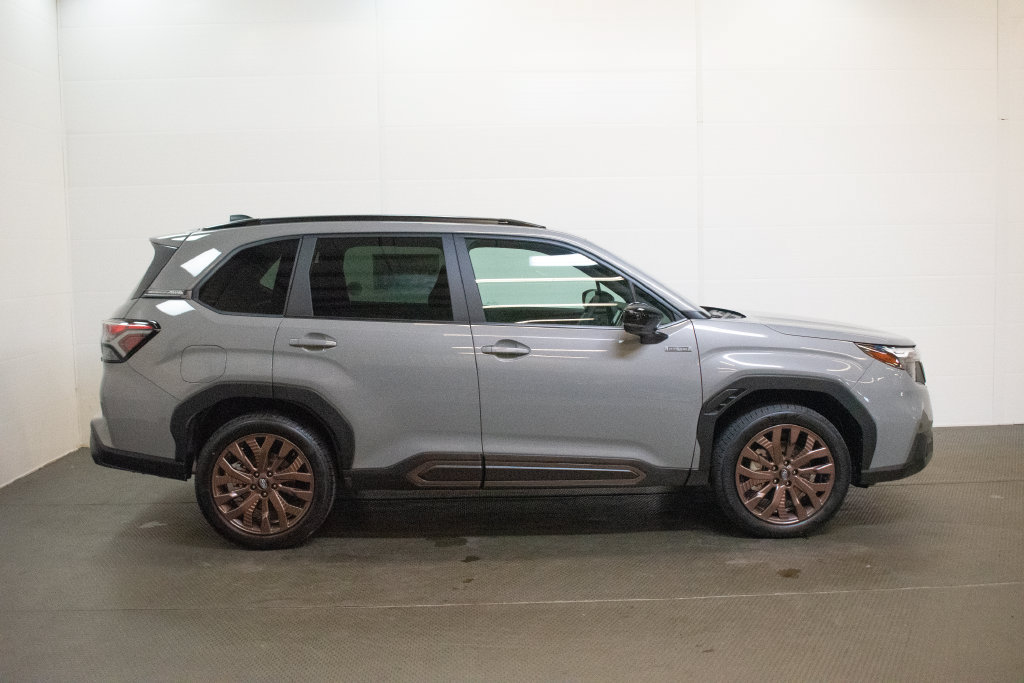New 2026 Subaru Forester Touring AWD/4WD image 3
