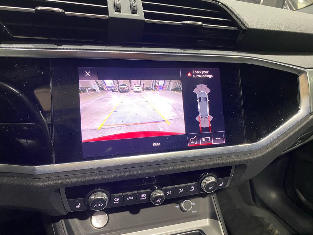 Used 2020 Audi Q3 2.0T Premium Plus AWD/4WD image 6