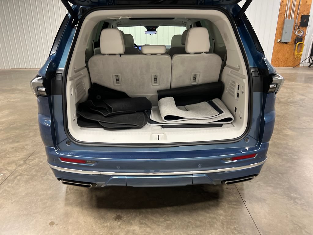 Certified 2025 Buick Enclave Avenir w/ Super Cruise Package AWD/4WD image 12