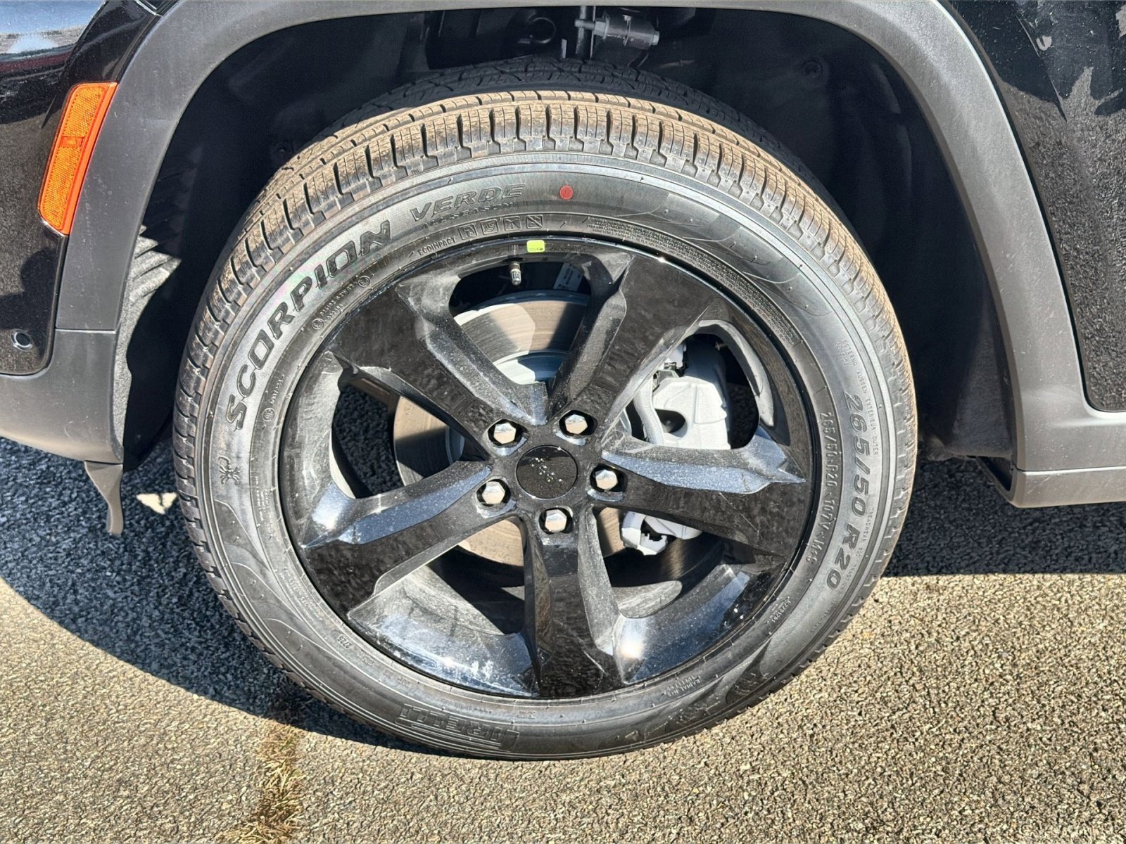 New 2025 Jeep Grand Cherokee Limited w/ Luxury Tech Group II image 12