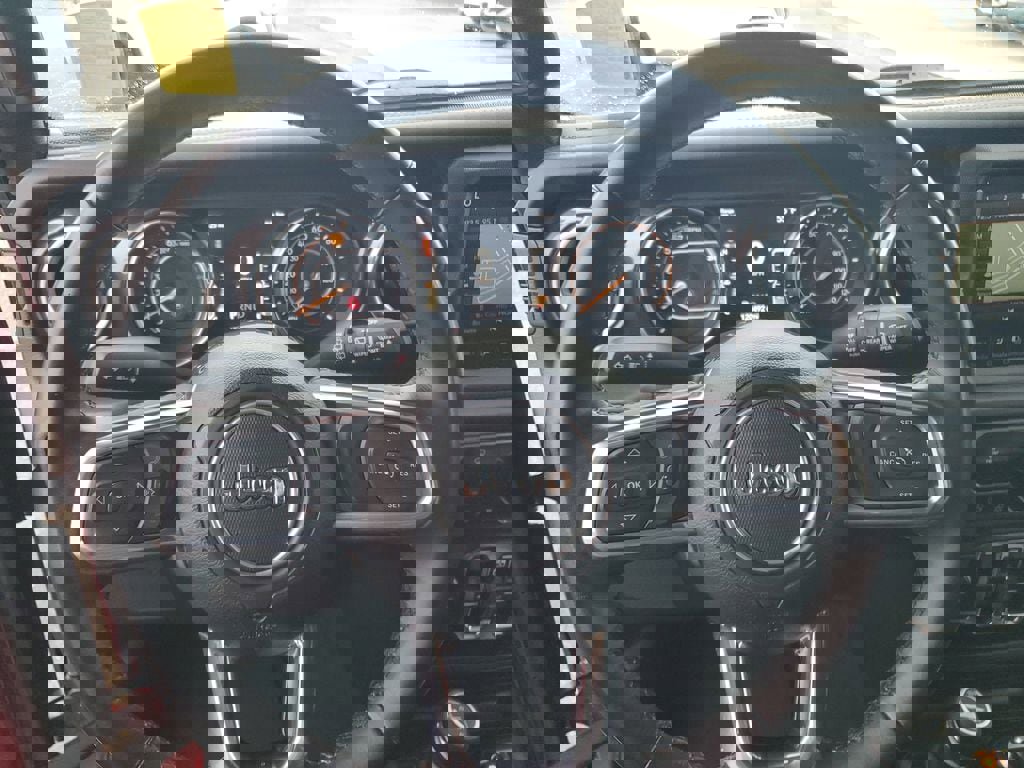 Used 2022 Jeep Wrangler Unlimited Sahara image 10