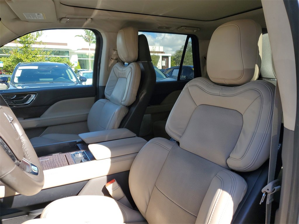 Certified 2022 Lincoln Navigator L Reserve image 22