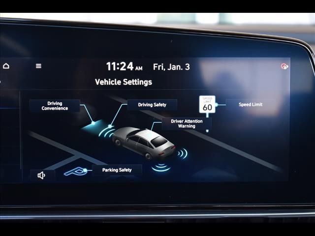Certified 2025 Hyundai Elantra SEL FWD image 13