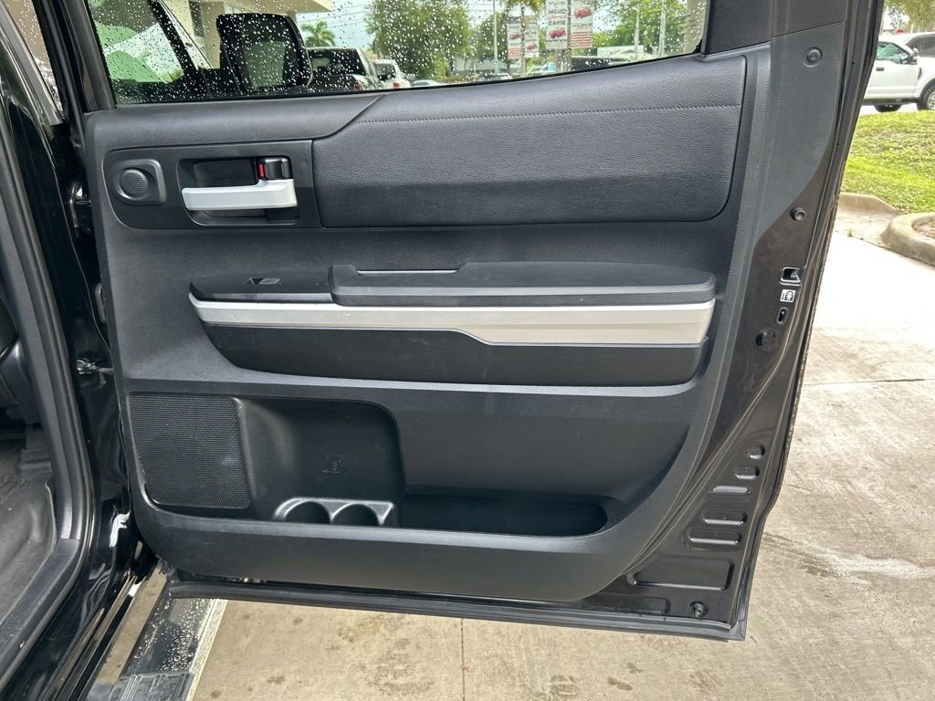 Used 2017 Toyota Tundra SR5 image 29