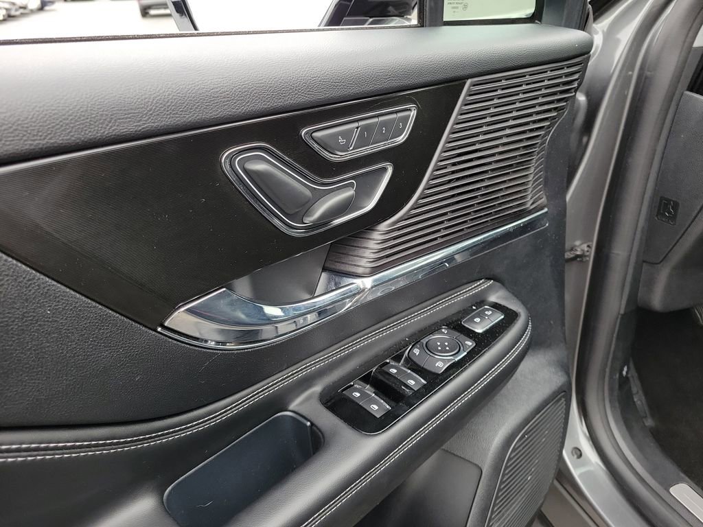 Certified 2022 Lincoln Corsair AWD w/ Premium Package image 19