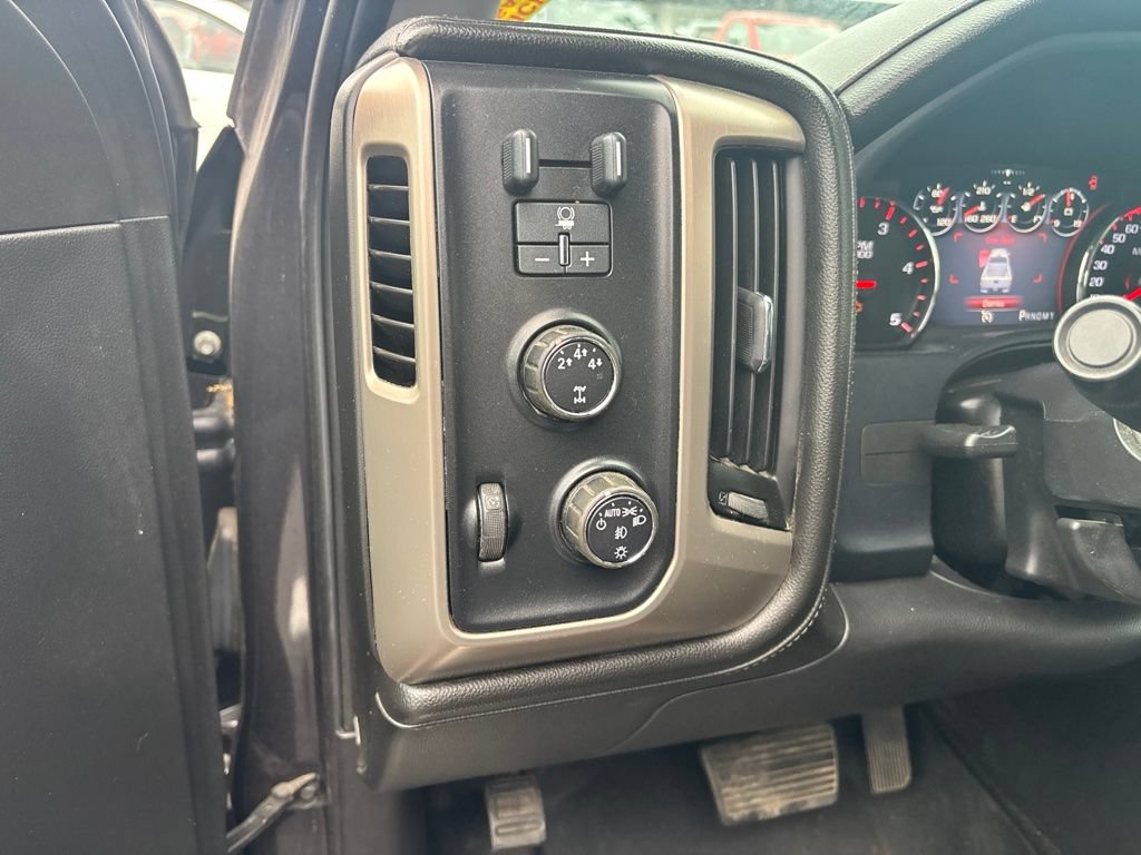 Used 2015 GMC Sierra 3500 Denali w/ Duramax Plus Package AWD/4WD image 12