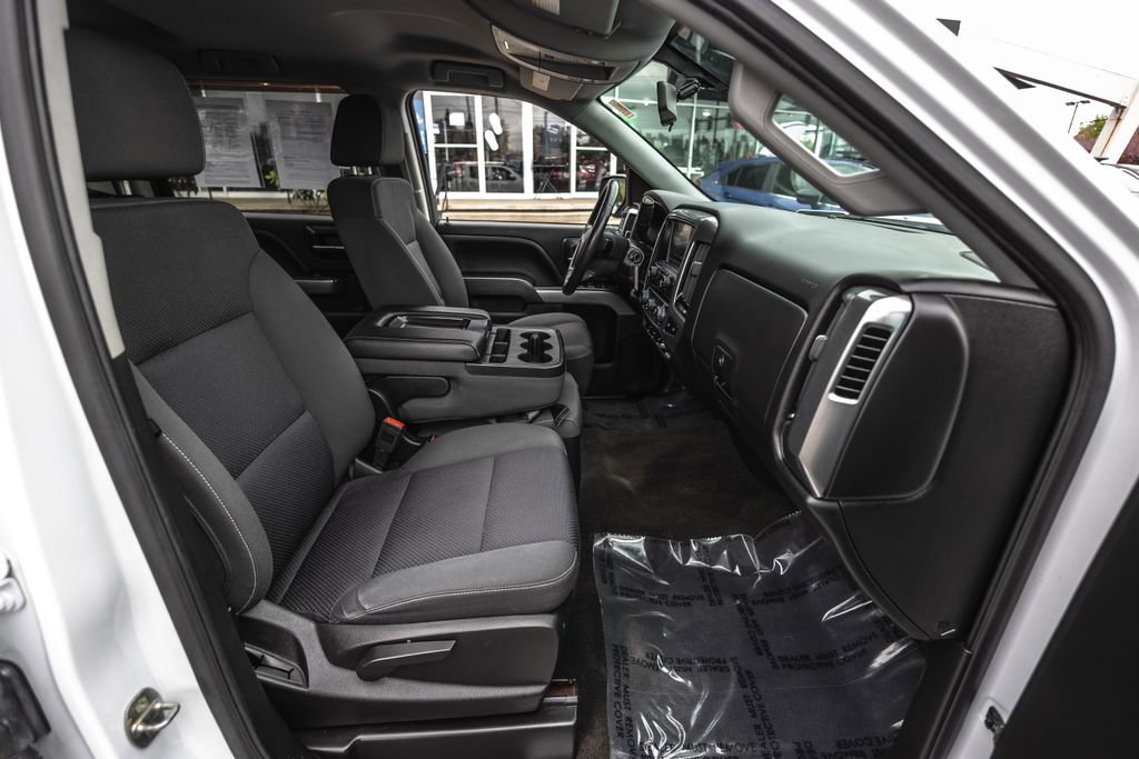 Used 2018 Chevrolet Silverado 1500 LT w/ All Star Edition AWD/4WD image 33