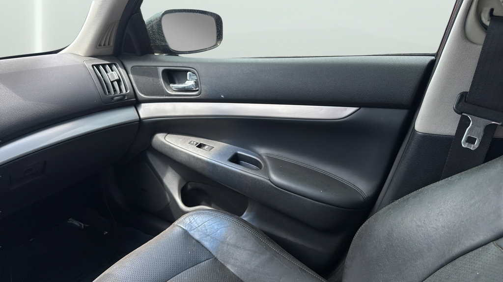 Used 2012 INFINITI G37 Journey w/ Premium Pkg RWD image 17